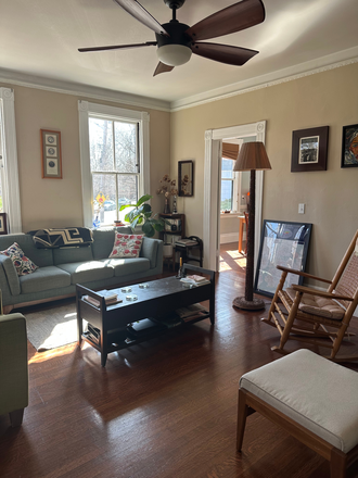 Living room - College Hill Large & Sunny 2BR Apartment