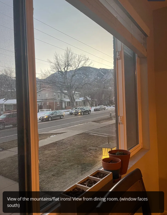 Moutain view from Dining nook - 2B/ 1.5B Across from Campus, 10 minute walk to trails