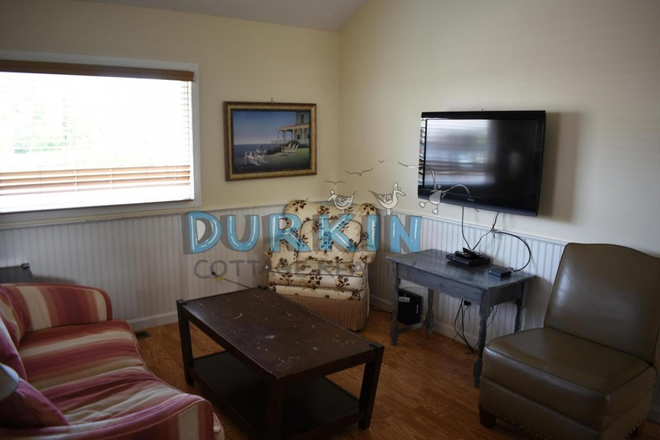 living area - APPLY NOW WITH NO FEE www.durkincottages.com Duplex