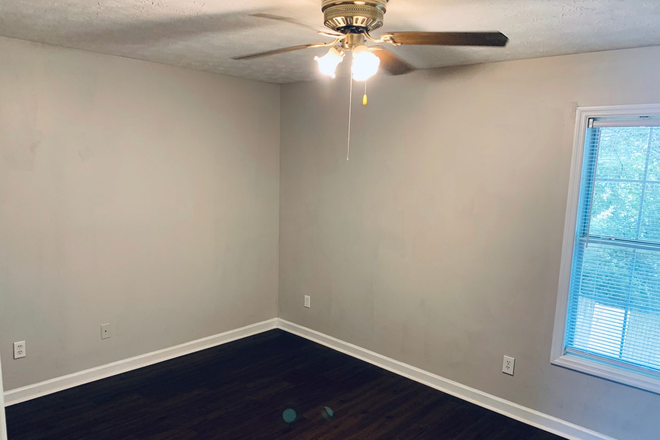  - 1100 Chinook Street