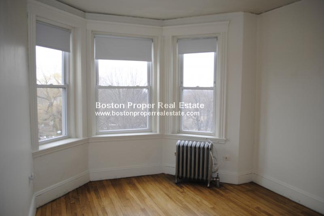 a - Top floor front facing! Apartments