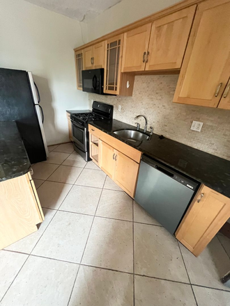 Photo - 2676 Mayfield Apartments