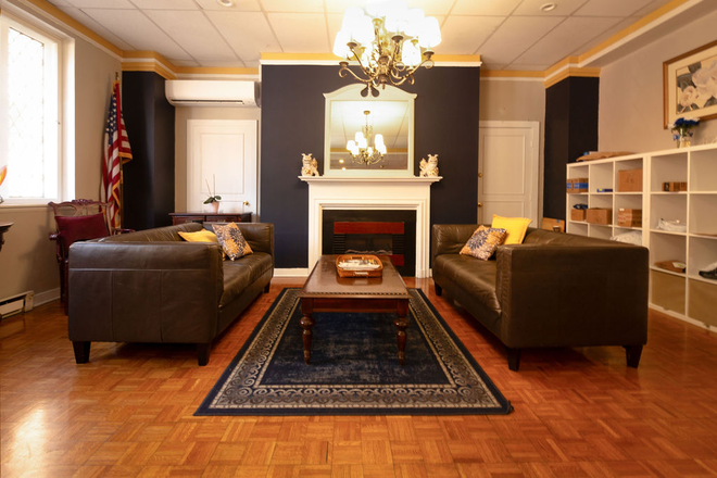 Front Entrance - Skip the Commute, Enjoy the View, Minutes from Baltimore's Leading Hospitals and Universities Condo