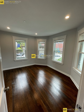 Call NOW for showings! 617-236-8600 - RAYMOND AVE - *6/1/2026* LUXE GUT RENO 4BR NEAR TUFTS W/ LNDRY IN BLDNG, 2 BATHS, RNTL PRKNG, DW!