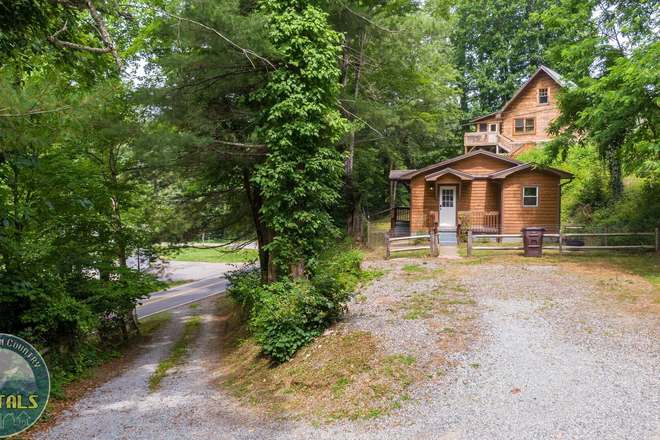 Photo - Chic 2 Bedroom Cabin in Vilas House