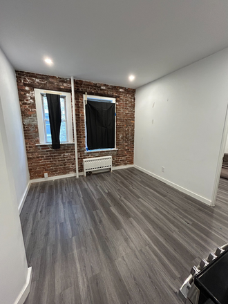 Living room - Large 1 Bed Available 9/1/26! *CONTACT NOAH 603-470-8181 Apartments