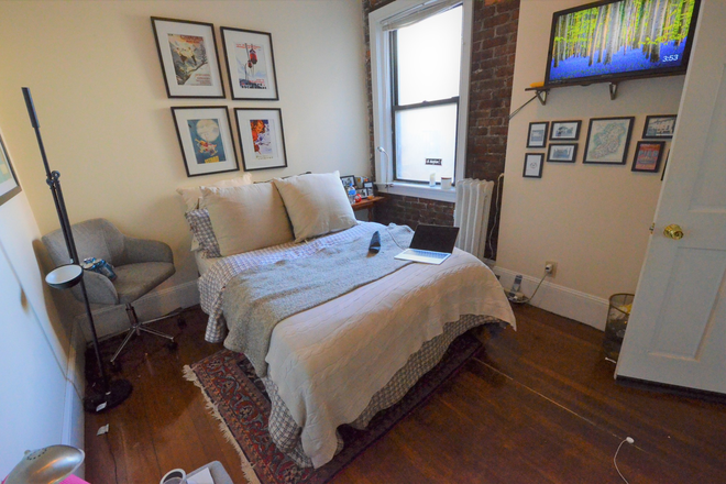 Bedroom 1 - 4 Bed on Hemenway - Available 9/1/26 Apartments