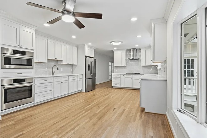 Gorgeous new, kitchen with premium finishes and appliances - Bright & Spacious 5BR/4BA with 2 Full Kitchens House