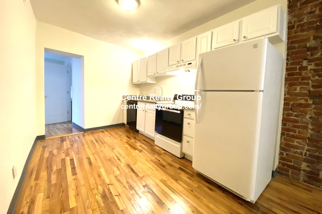 Kitchen - Open concept 3 bedroom located on Huntington Avenue in Mission Hill Apartments