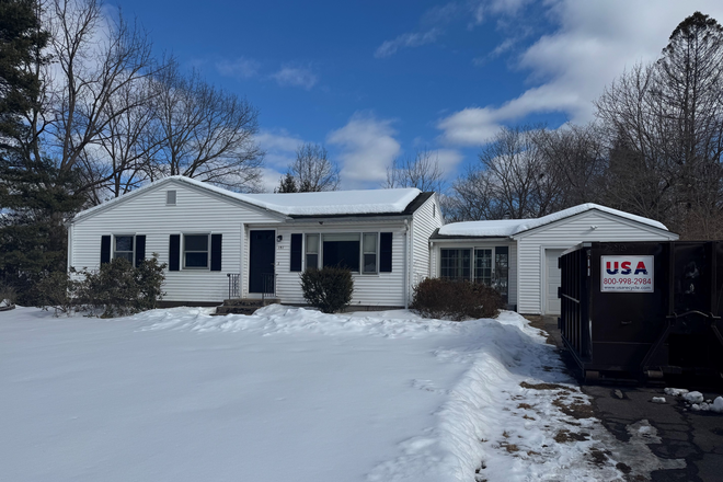 Outside view - Beautiful private home close to UMASS, Amherst College and shoppings