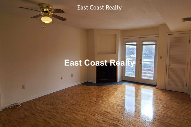 1 - Modern 2BR/2BA Near BU – Prime Central Square Location, Close to Red Line!