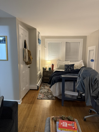 Room - Clean and updated two room studio apartment