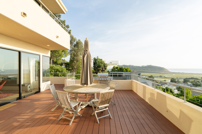 Main level patio - Del Mar Terrace Ocean View Home!