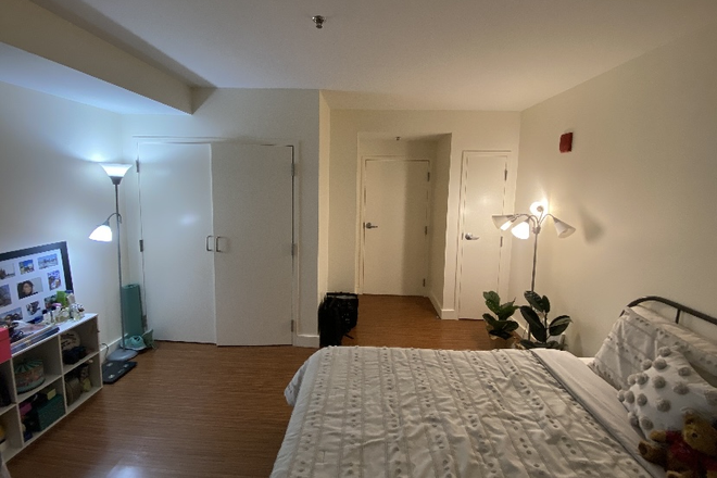 bedroom - 2 Bed/1 Bath Apt