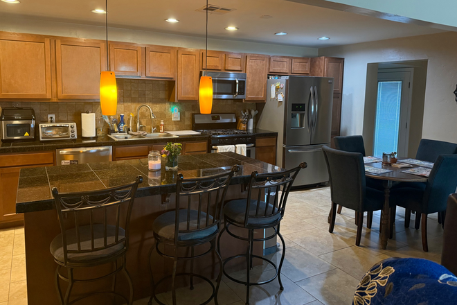 Kitchen and dining - Rita House