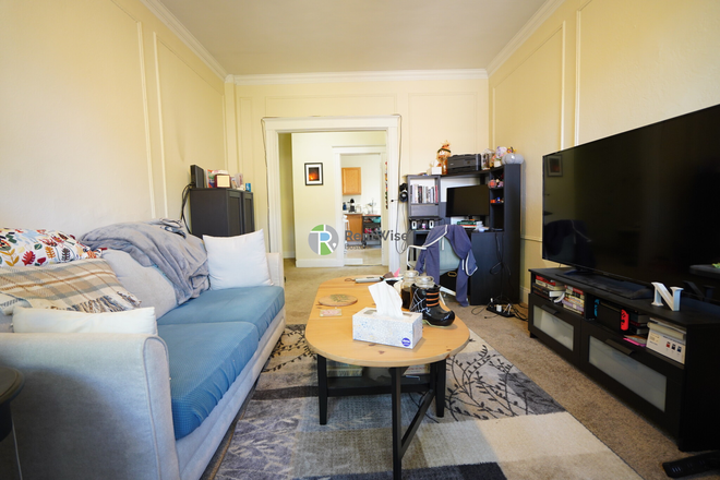 1 - FEB 2026--HUGE Allston 1 bed, H/HW inc, D/W, Porch, NO FEE! Apartments