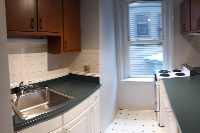 kitchen - Central Square One Bedroom Condo