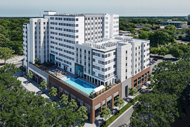 Outside - 4x4 at UFORA, steps from campus