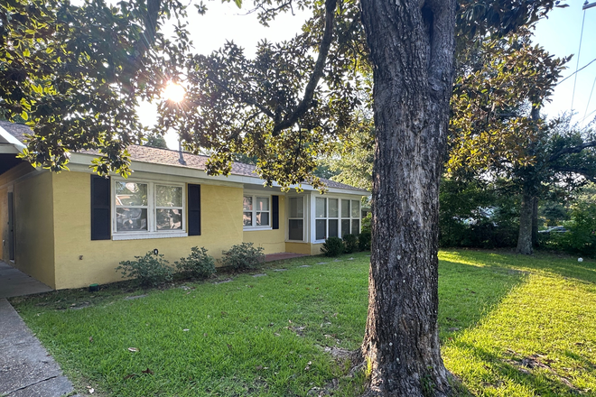 front yard - Mid-century Modern Home Centrally located near Whole foods and Avondale.