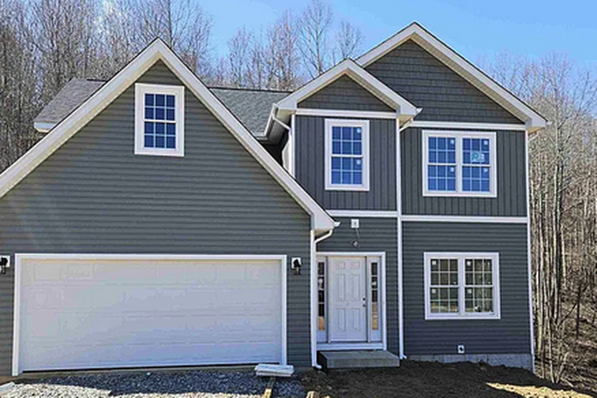 All photos were from when I purchased home a few months ago, it is fully furnished now - Beautful 4brdm New Construction Home in Christiansburg