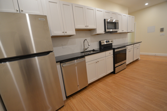 Kitchen - AVAIL 9/1 - Newly renovated & spacious 3 bed split (4 bed no living room)! Apartments