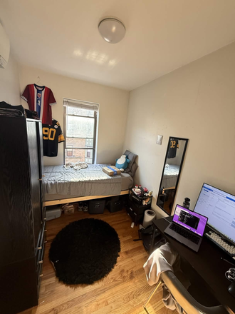 my room! - 39 Cunard St right next to ISEC 4 bed 1 bath summer sublease