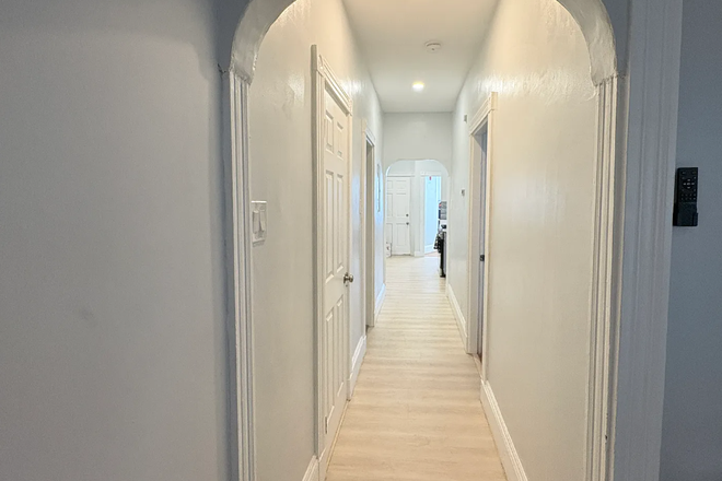 Call NOW for showings! 617-236-8550 - CENTRE ST - LUXURIOUSLY RENOVATED FORT HILL 3BR/1BA AVAIL *9/1/2026* W/ IN UNIT W/D, EIK, DW! Apartments