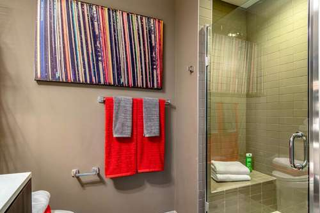 Bathroom - 515