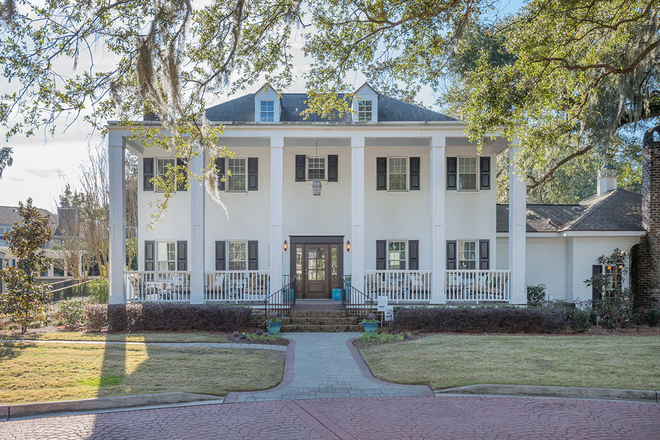 front office - The Avenues of West Ashley