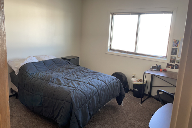 My bedroom - The Oaks Apartments