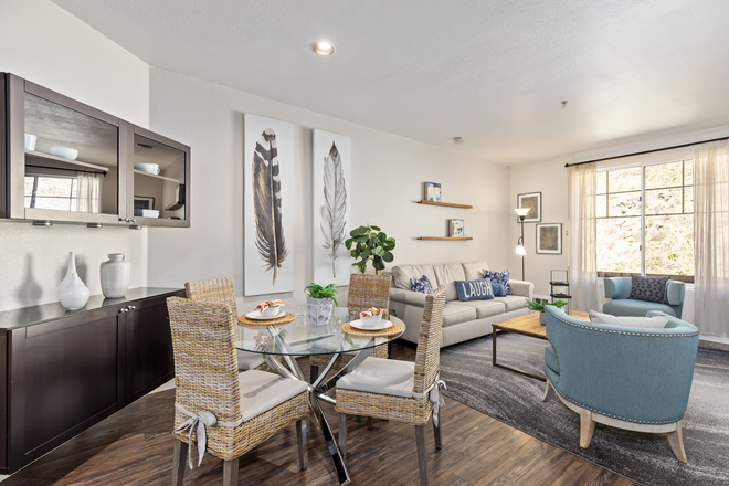 living room - Claremont Hills Condo (Berkeley)