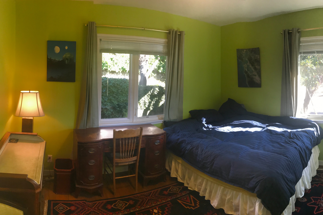 Bedroom - view from entrance door - Private Garden room in North Berkeley Home. Close to Campus, Perfect for International UC Student