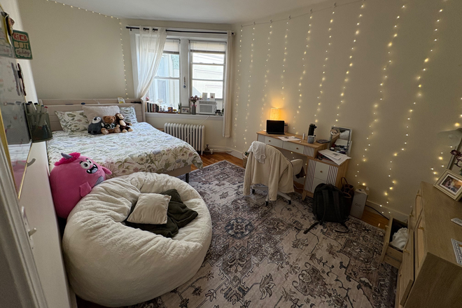 bedroom - Summer Sublet!