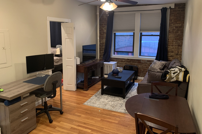 Living Space - Burbank St 1 Bed Fenway