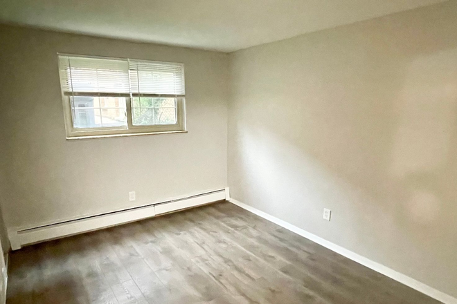 Photo - Madison House Apts