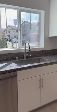 Kitchen - Room at Townhouse in the Highgrove Town Center, close to campus (8 minutes drive)