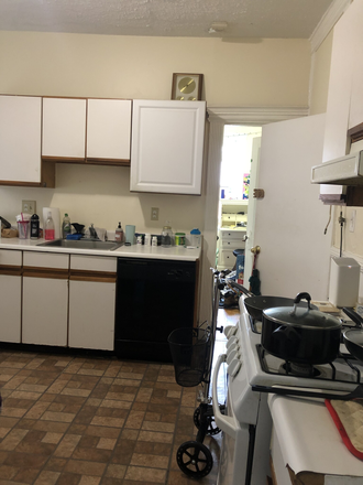 living - LOCATION!! 2 BED WITH HEAT/HOT WATER, NO BROKER FEE! 9/1/26!