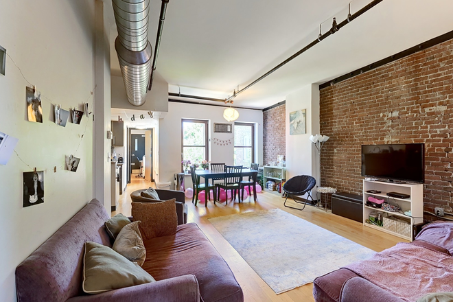 Call NOW for showings! 617-236-8600 - TREMONT ST - ROXBURY X-ING LOFT 3BR/1BA W/ EXP BRICK, EQUAL BDRMS, DW, LNDRY ON SITE FOR *9/1/2026*