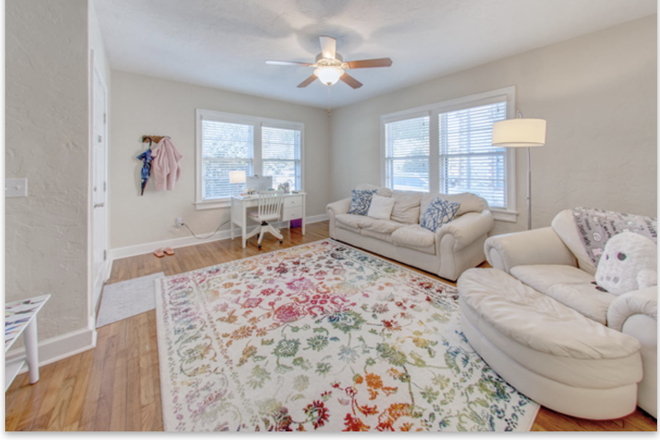 Living Room - Walk to Campus 1/1 Sublease at Greystone Apts. for Spring 2026