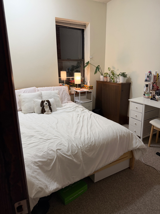 Bedroom - Hemenway Street Apartment Close to Campus. Females Only
