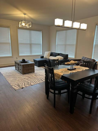 Living Room - Peninsula Town House