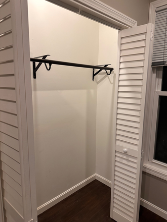 Communal Closet - Wakullah Street Rooms for Rent Apartments
