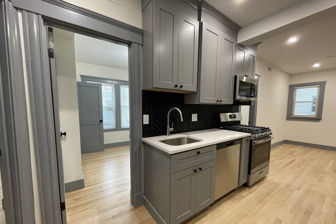 LIVING - BEAUTIFUL 4 BED/2 BATH WITH CENTRAL A/C AVAIL. 9/1/25! Apartments