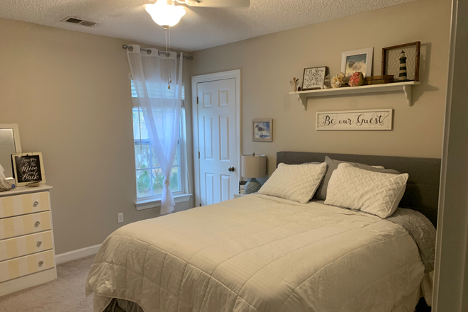 Bedroom with walk in closet/bathroom - Townhome in Beautiful Whitney Lake Neighborhood