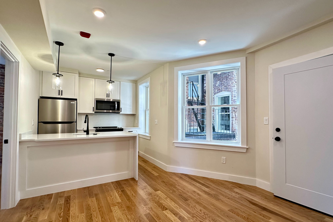Call NOW for showings! 617-236-8600 - NORTH MARGIN ST - *NO FEE* LUXE BRAND NEW RNOVATD 2BR/1BA IN NORTH END FOR *9/1/2026* W/ IN UNIT W/D Apartments