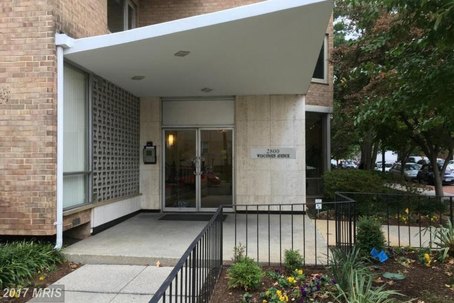 Ideally located on Wisconsin Avenue - Studio/Junior One Bedroom Convenient to Georgetown and Bus Lines Condo