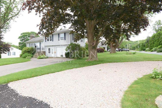 additional parking - 26 Earles Court Narragansett, RI 02882 House