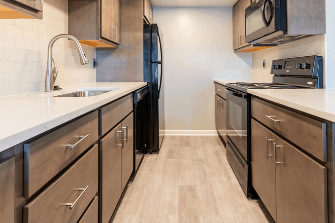 Kitchen - Calder Commons Apartments