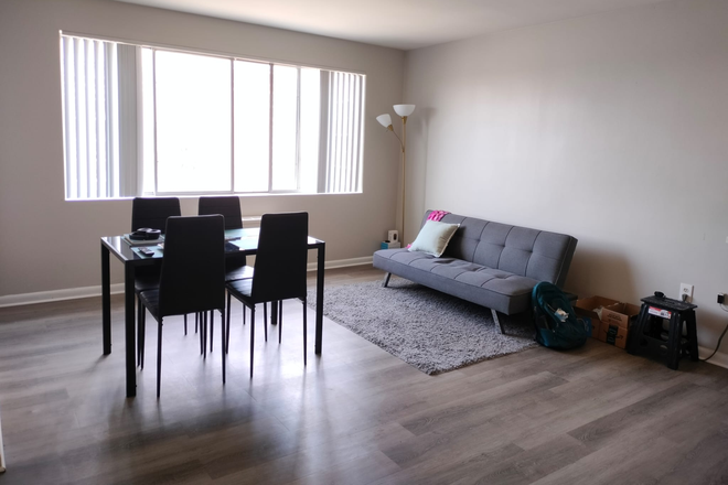 Living - The Social North Charles Apartments