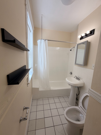 Bath - Bright 2 bed 1 bath NO BROKERS FEE!!!! Apartments